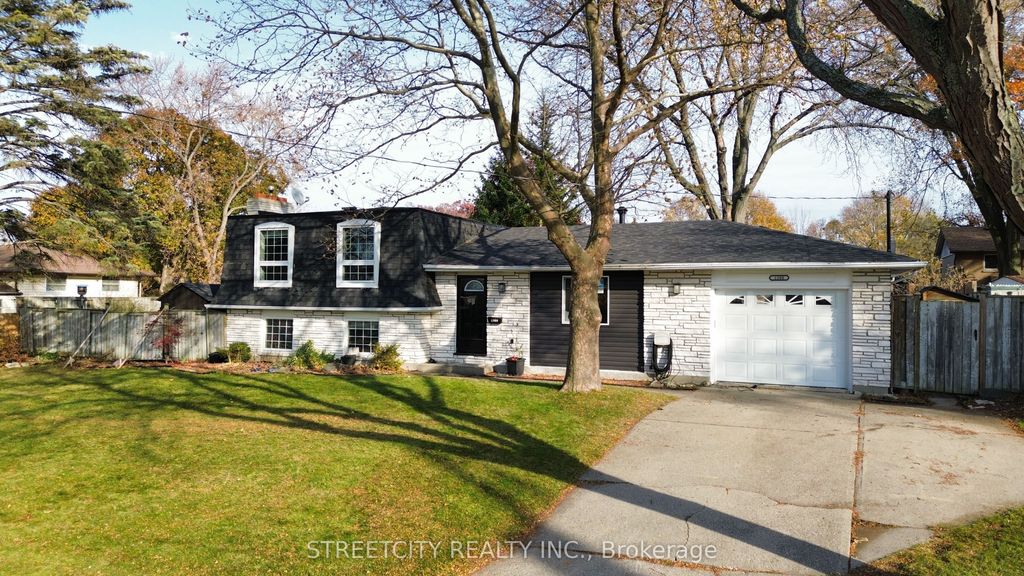 Photo of 1508 Len Avenue, Sarnia, ON N7S 3N1 (MLS # X12561278)