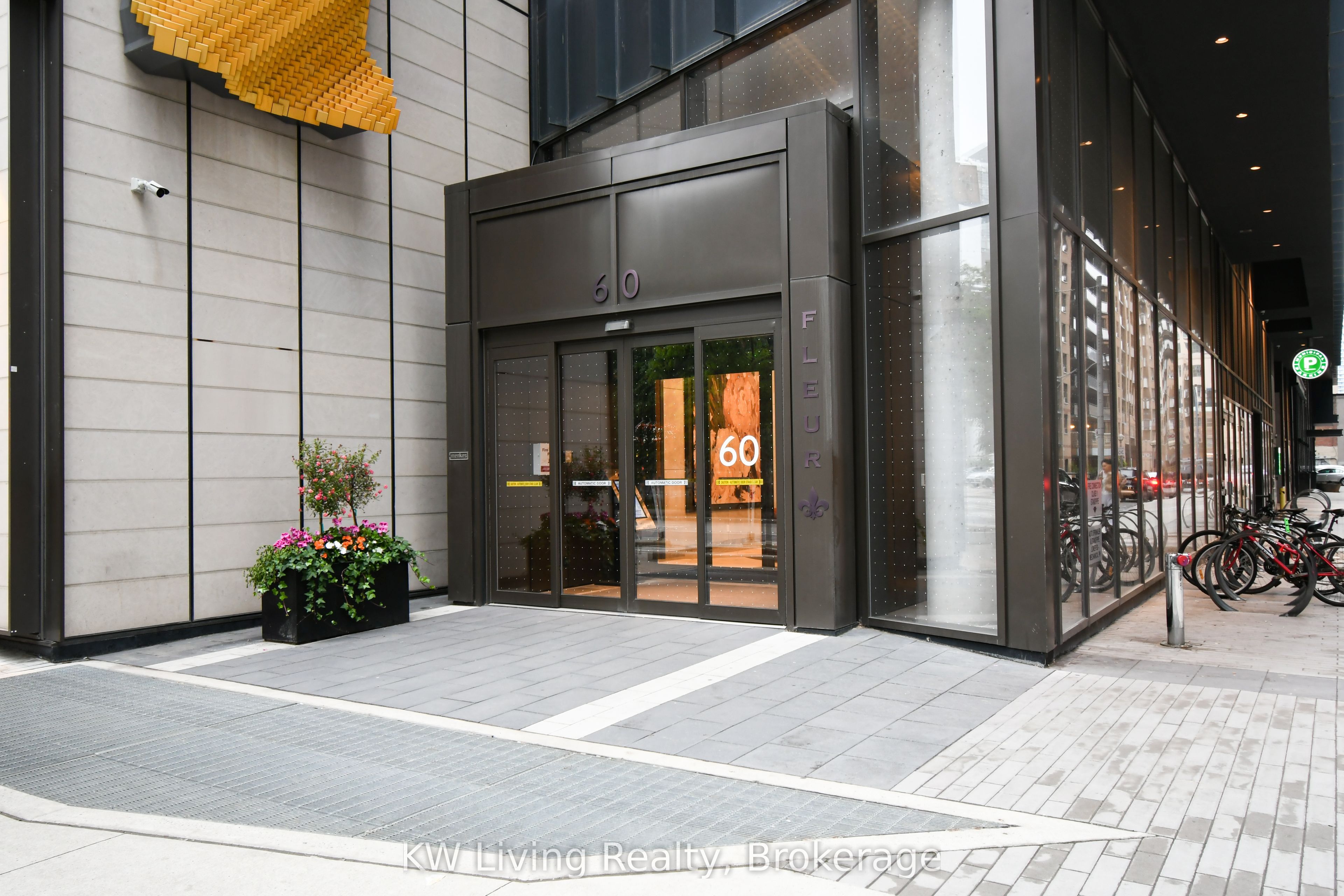 60 Shuter Street 2506