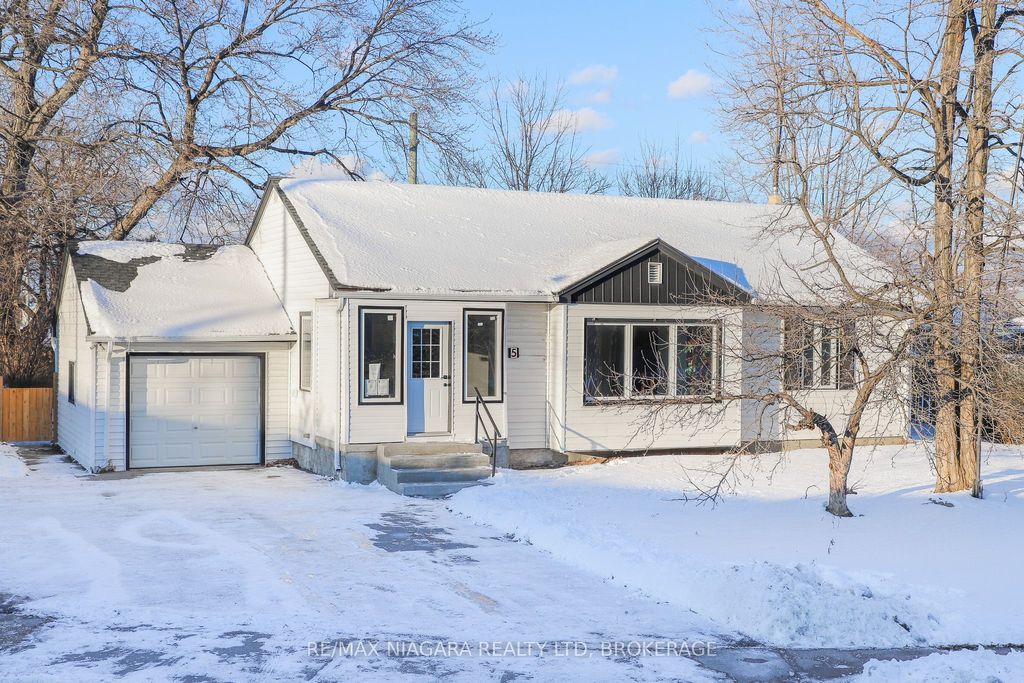 Photo of 5 Meadowvale Drive, St. Catharines, ON L2N 3Z6 (MLS # X12731470)