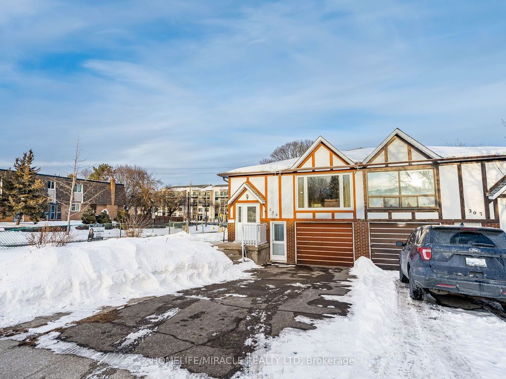 Photo of 209 Apache Trail, Toronto, ON M2H 2J3 (MLS # C12789082)