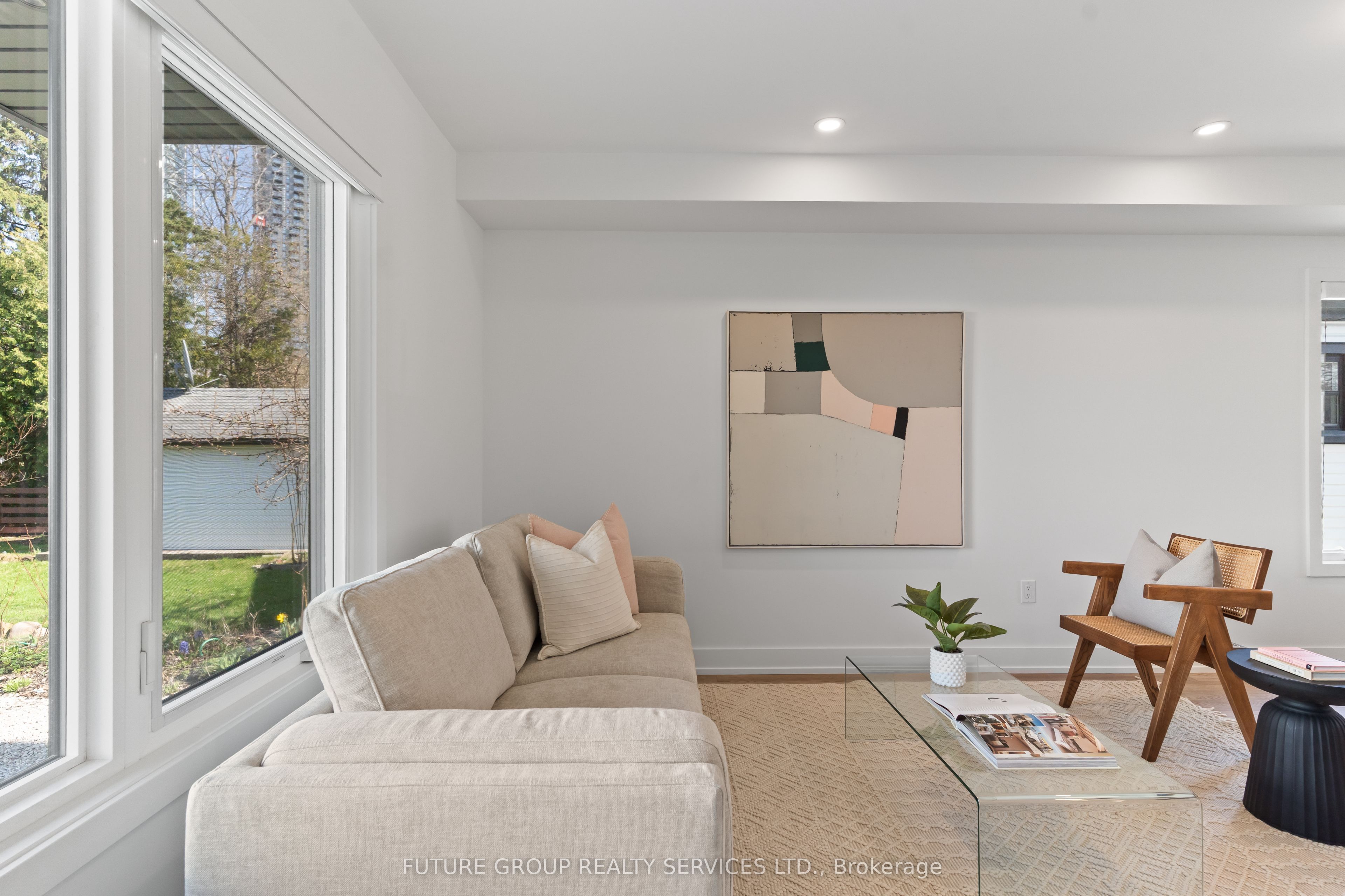 15 Acorn Avenue Unit 1