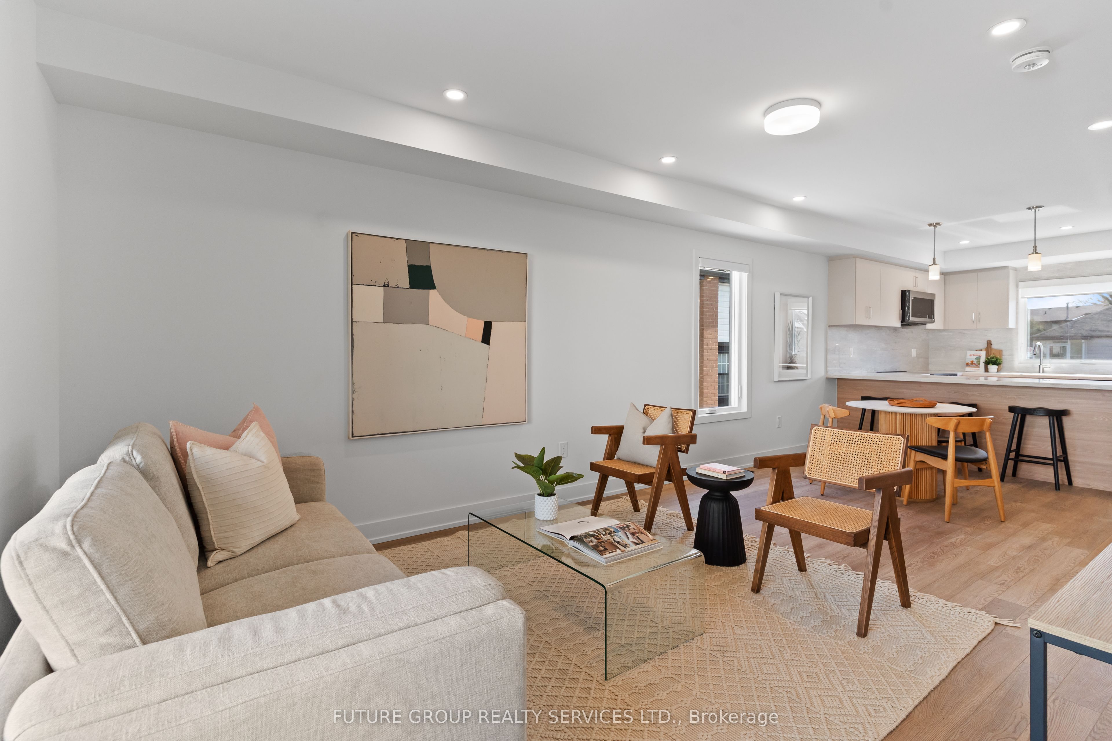 15 Acorn Avenue Unit 1