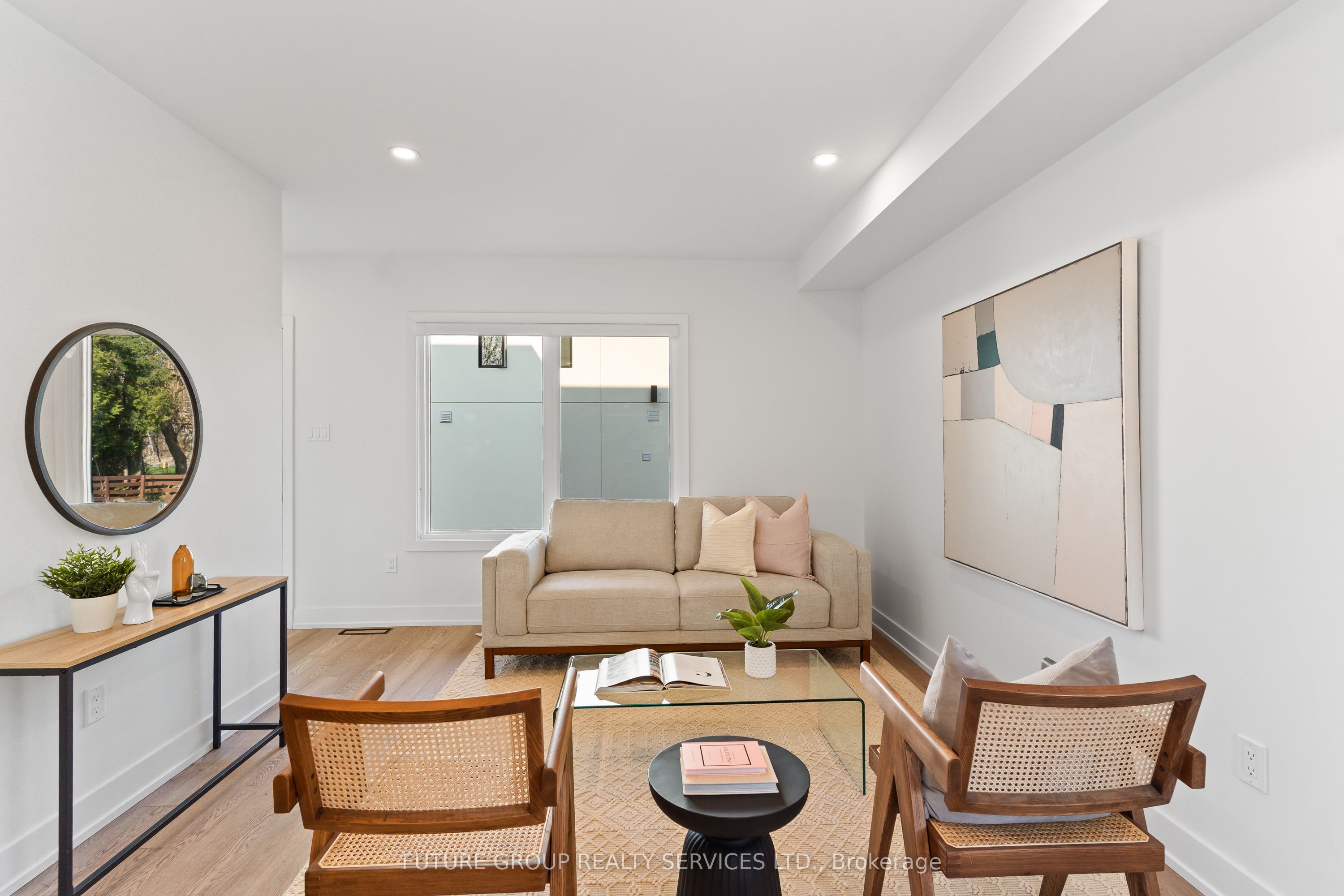 15 Acorn Avenue Unit 1