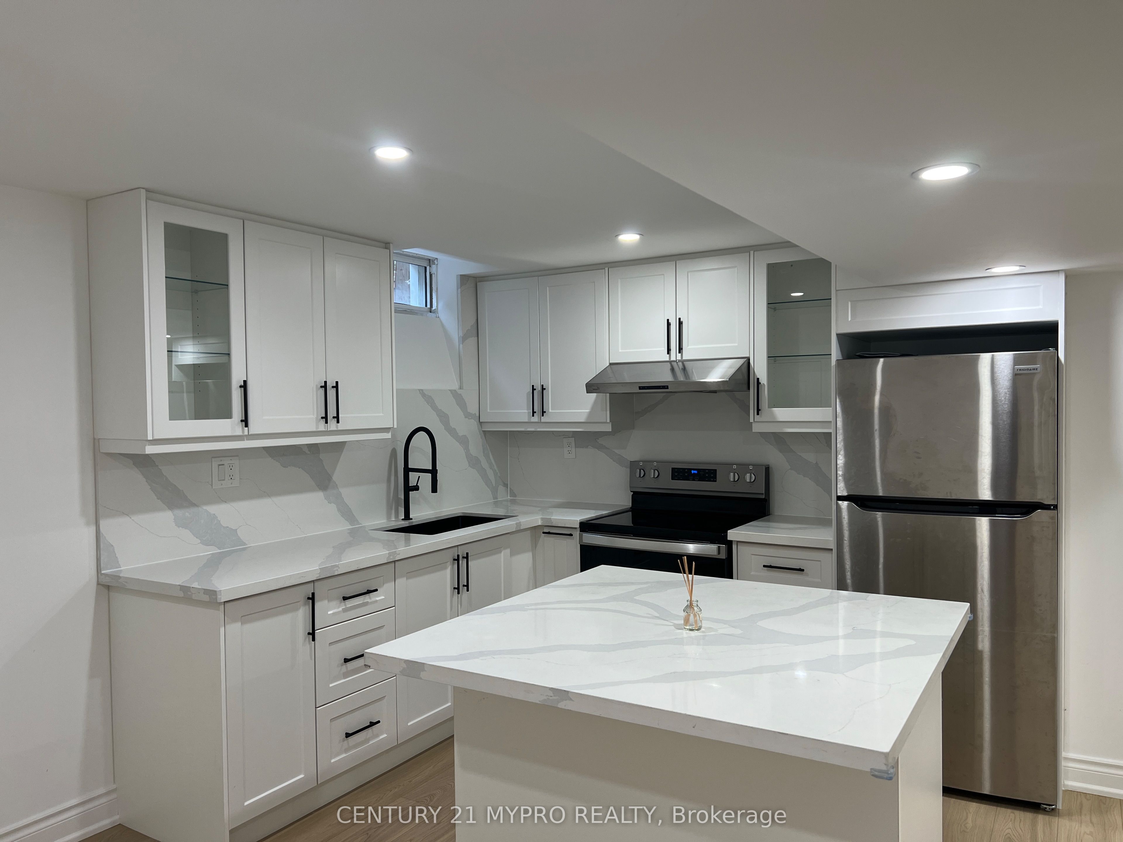 22 Lionheart Lane -Lower