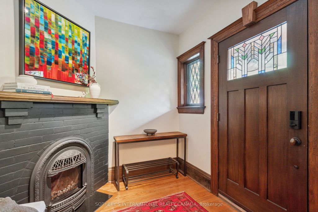 Photo of 52 Nina Street, Toronto, ON M5R 1Z4 (MLS # C12406032)