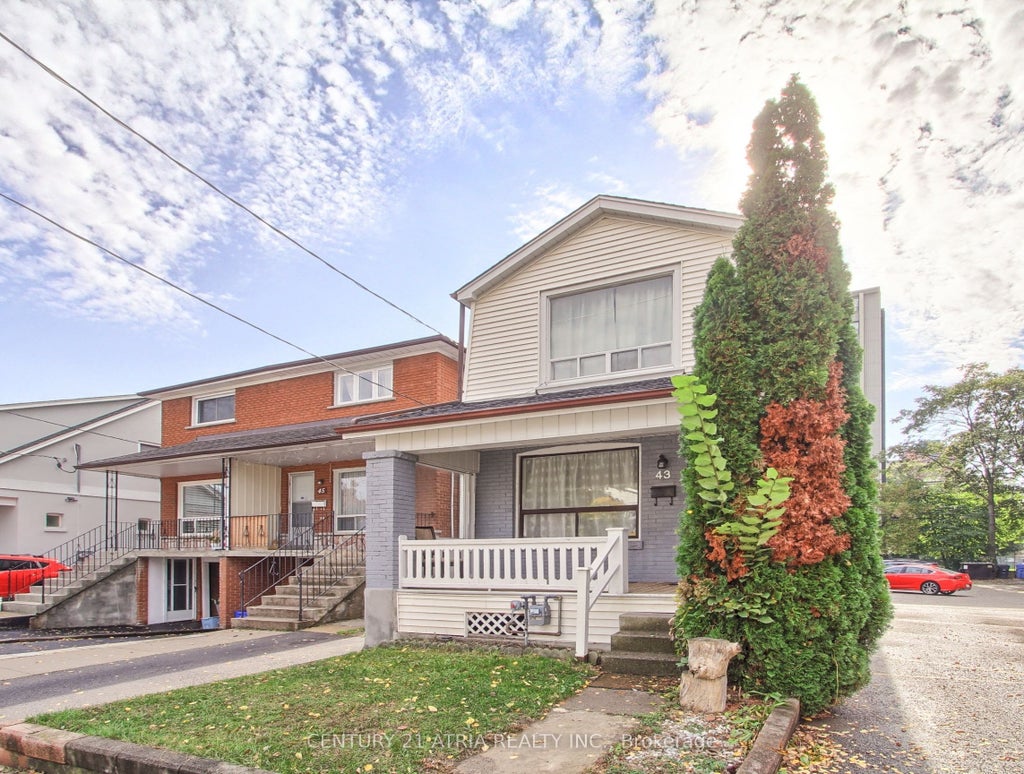 Photo of 43 Torrens Avenue, Toronto, ON M4K 2H9 (MLS # E14033668)