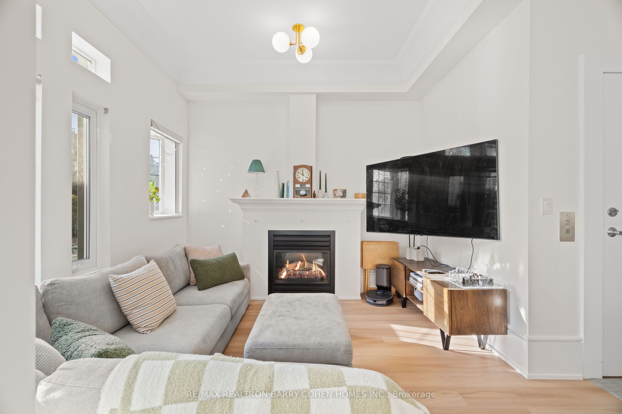 336 Davenport Road 201