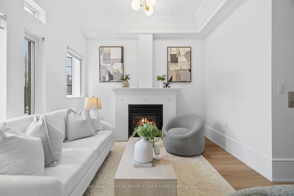 Photo of 336 Davenport Road #201, Toronto, ON M5R 1K6 (MLS # C12598432)