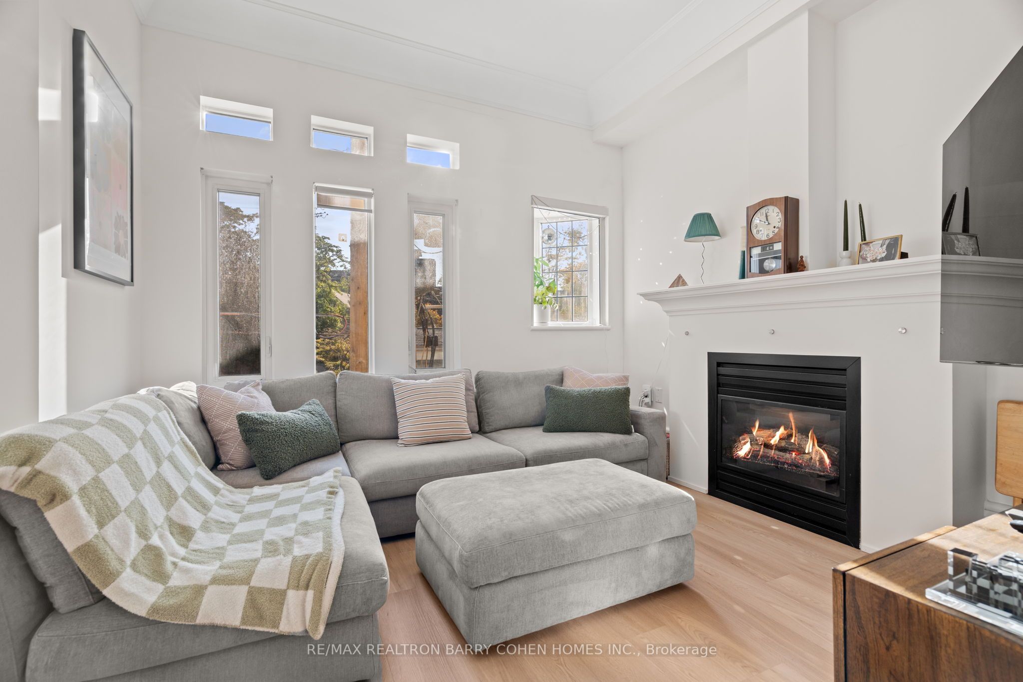 336 Davenport Road 201