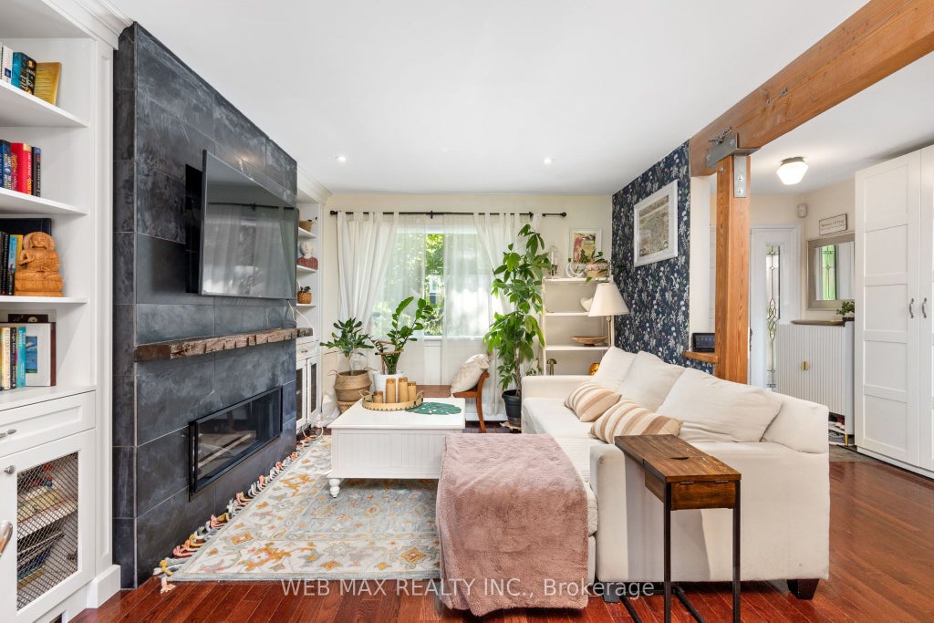 Photo of 18 Bellefair Avenue, Toronto, ON M4L 3T8 (MLS # E13461514)
