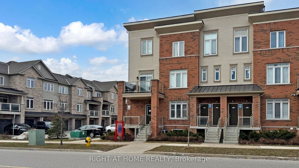 Photo of 2710 William Jackson Drive E #16, Pickering, ON L1X 0E6 (MLS # E12946584)