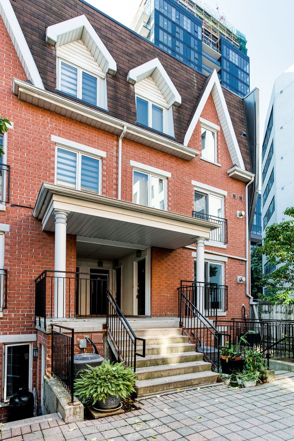 Photo of 10 Laidlaw Street #737, Toronto, ON M6K 1X2 (MLS # W12510214)