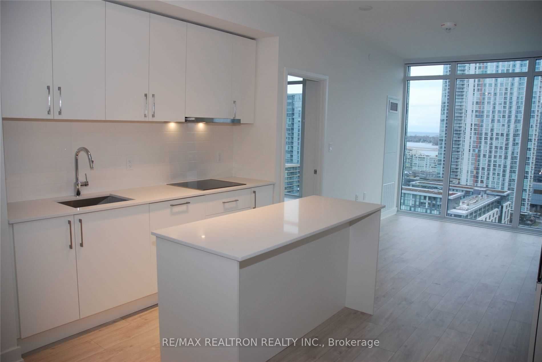 576 Front Street W 1703