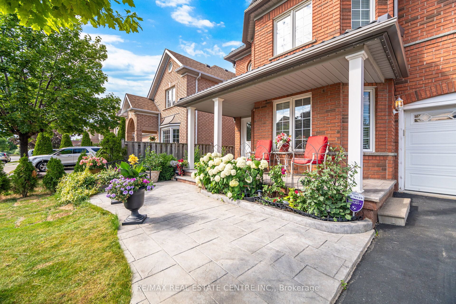 53 Wild Indigo Crescent