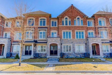 61 Memon Place Markham ON L6E 0S1