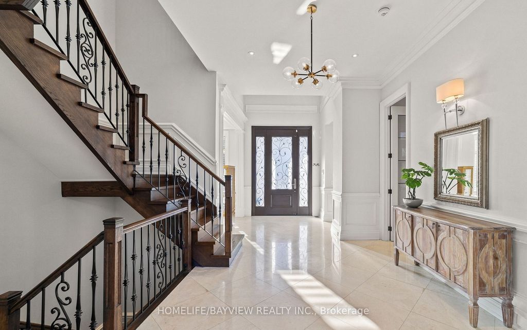 Photo of 18 Parker Avenue, Richmond Hill, ON L4E 2W5 (MLS # N13065630)