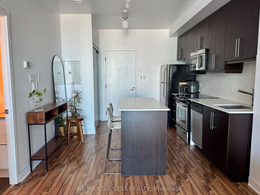 Photo of 1171 Queen Street W #1605, Toronto, ON M6J 0A5 (MLS # C12478493)
