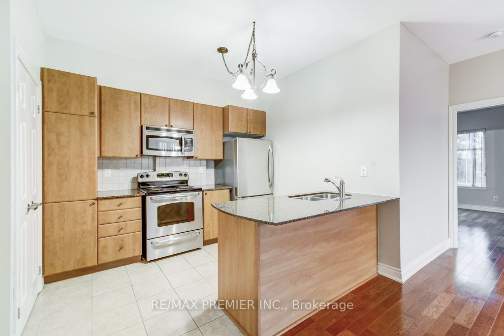 10211 Keele Street 209