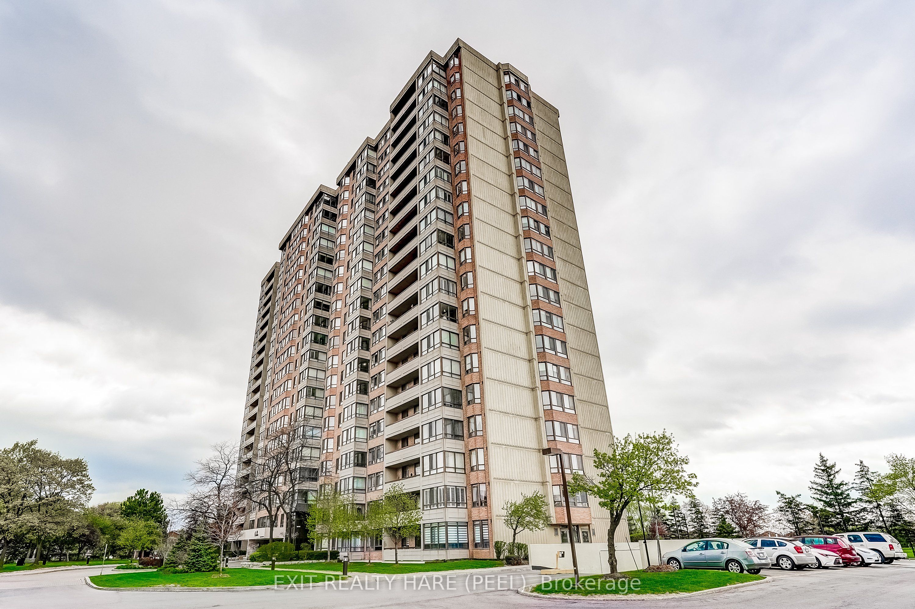 100 County Court Boulevard 1206