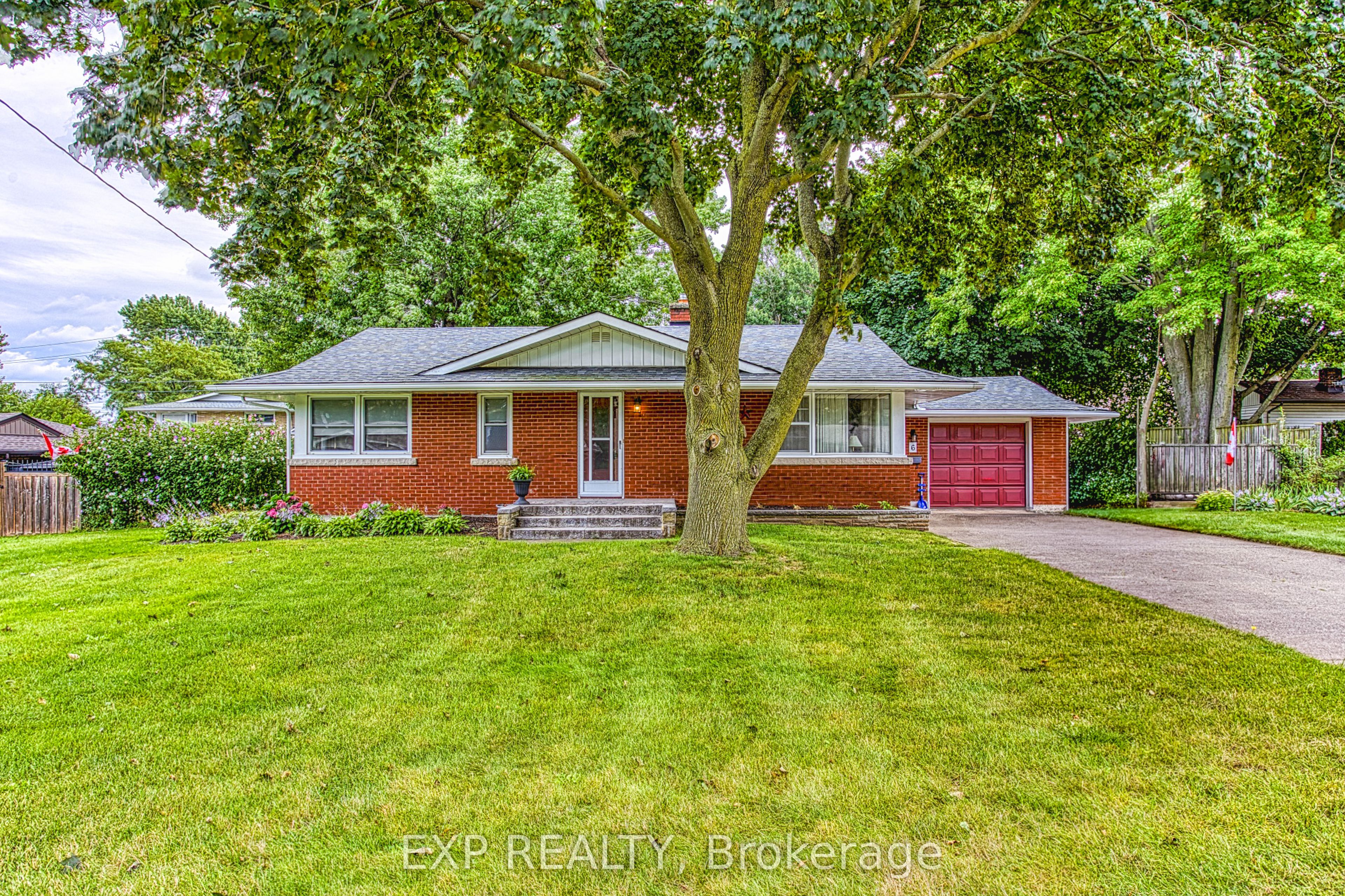 6 Cherrywood Avenue