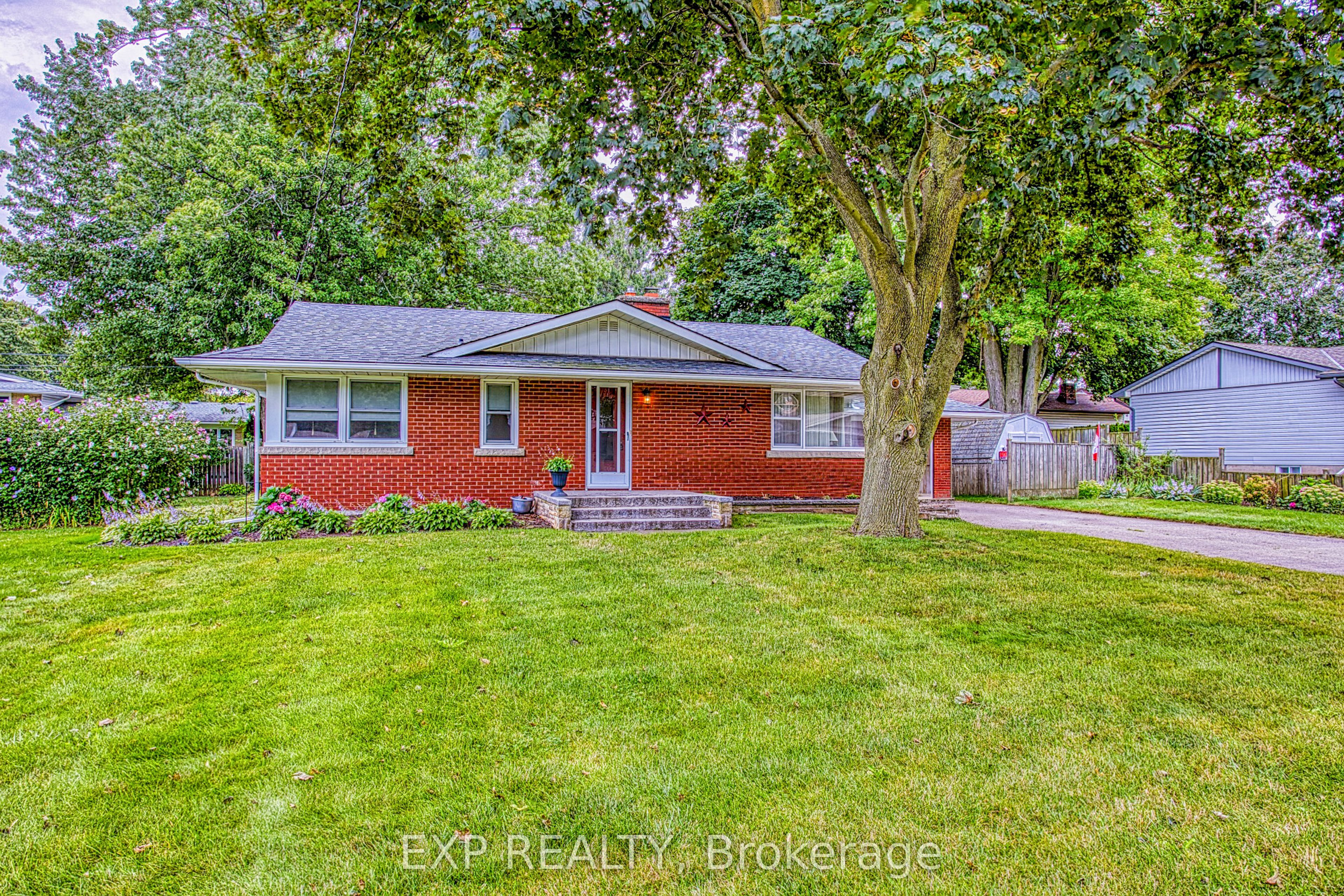 6 Cherrywood Avenue