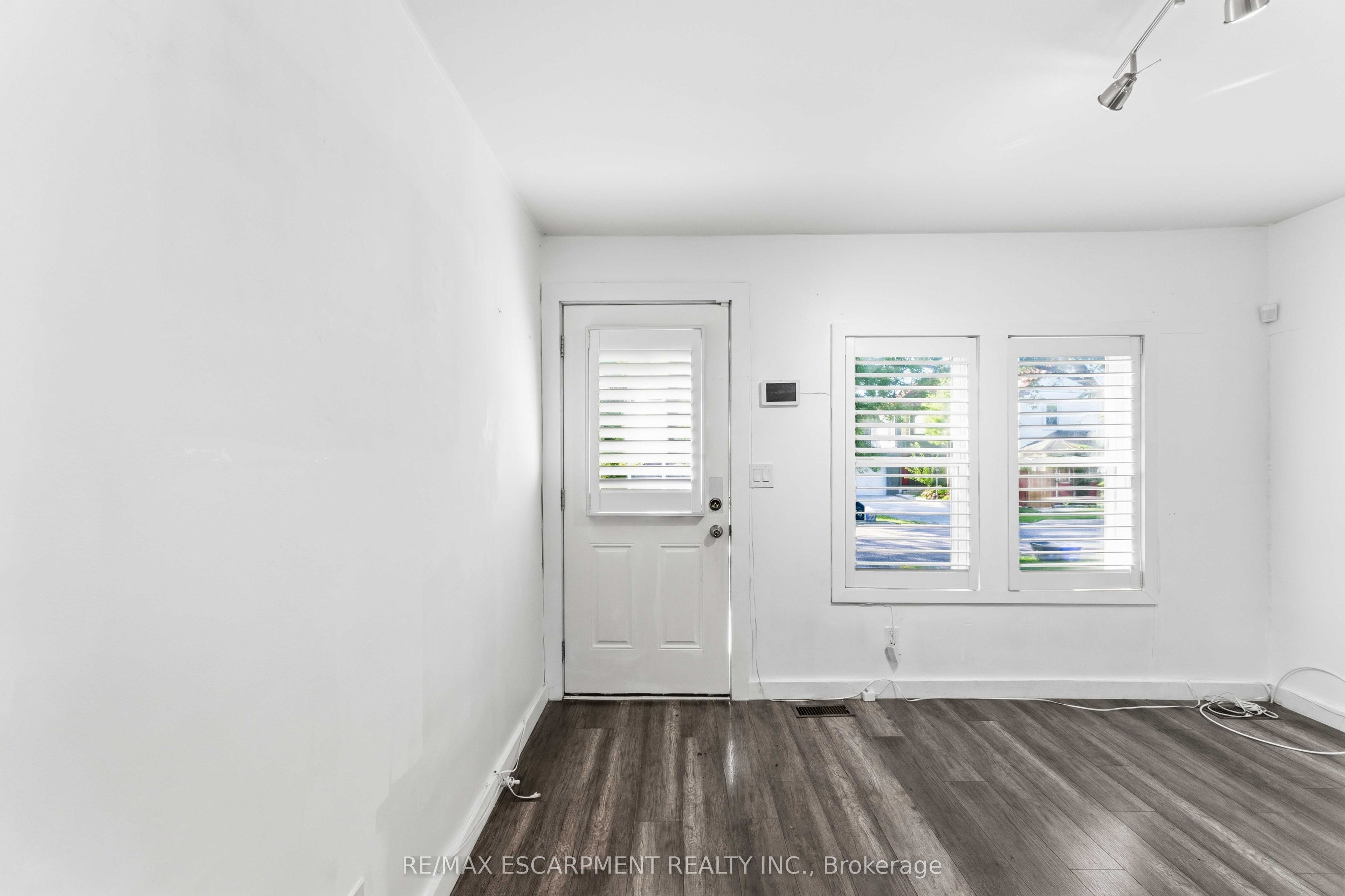 37 Maplecrest Avenue