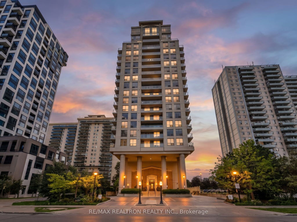 Photo of 70 High Park Avenue #1210, Toronto, ON M6P 1A1 (MLS # W13773992)