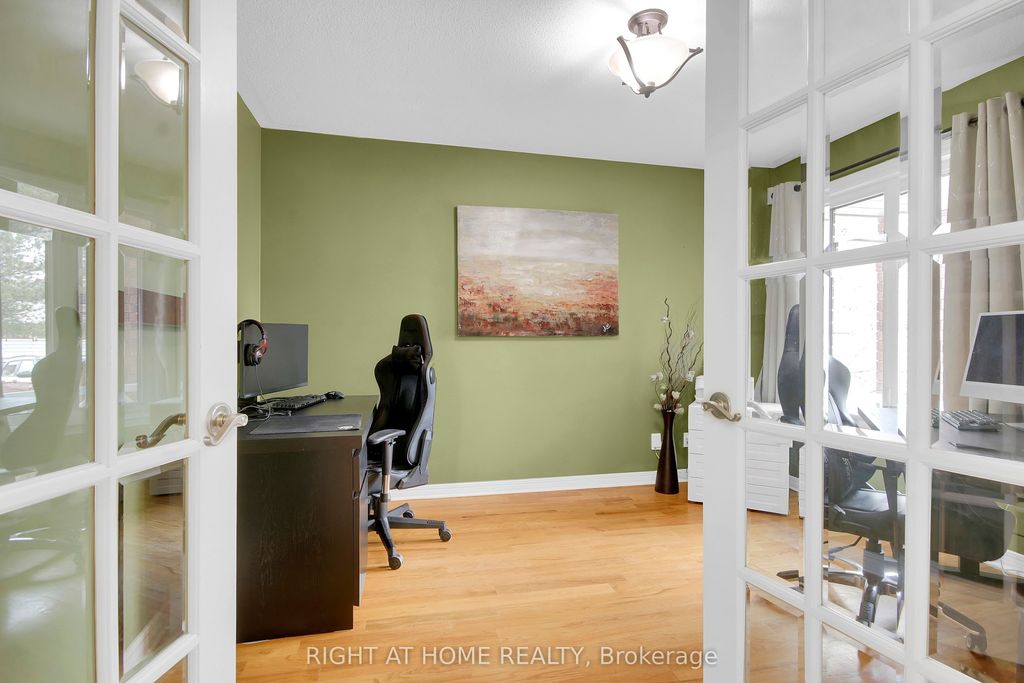 Photo of 4162 Wolfe Point Way, Blossom Park - Airport and Area, ON K1V 1P5 (MLS # X13066012)