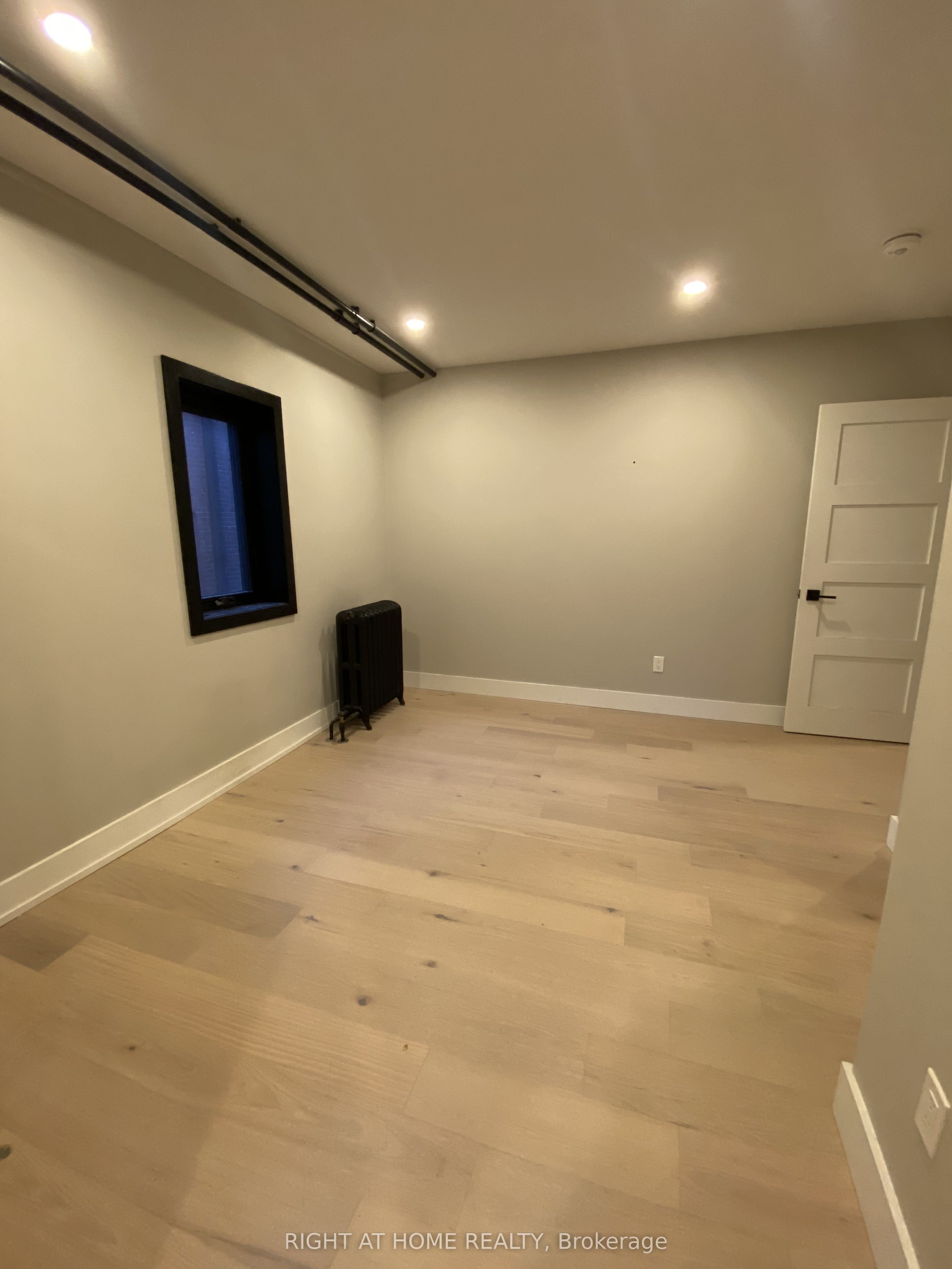 363 Parkside Drive 1