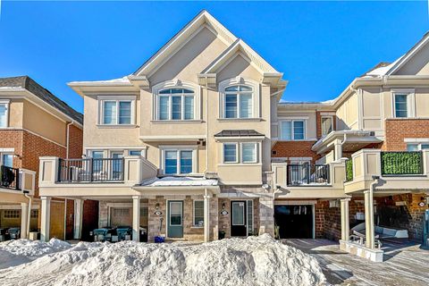 72 Ayers Crescent Toronto ON M1L 0C4