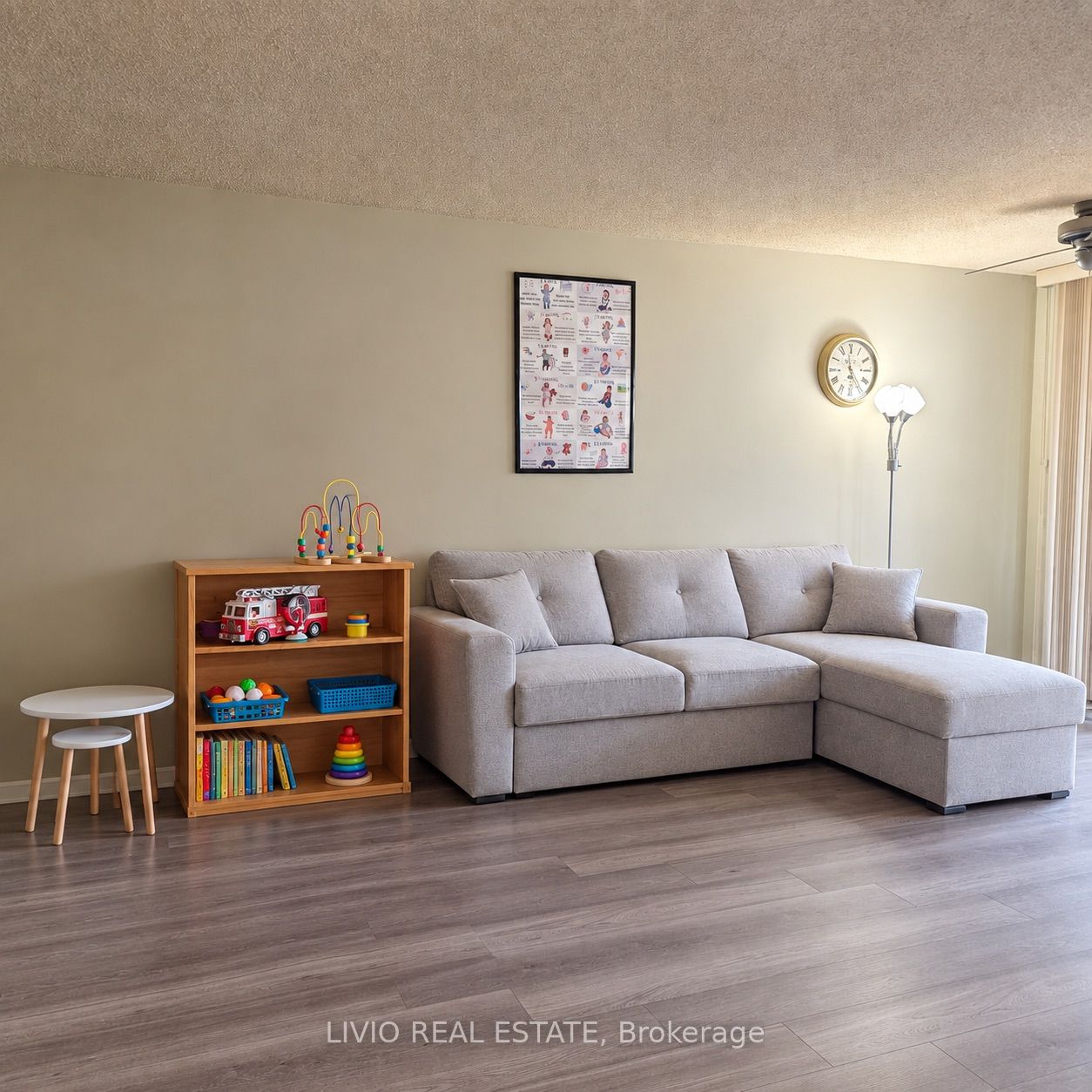 10 Laurelcrest Street 310
