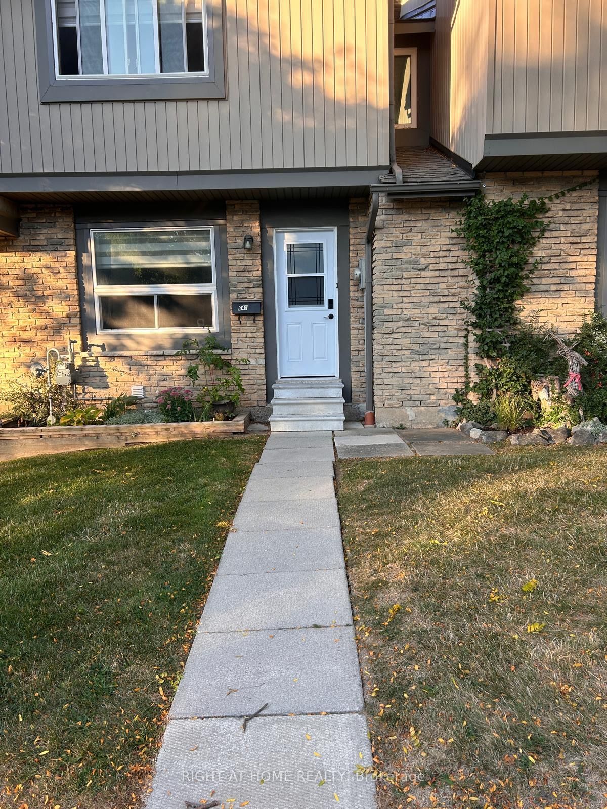641 Woodward Avenue