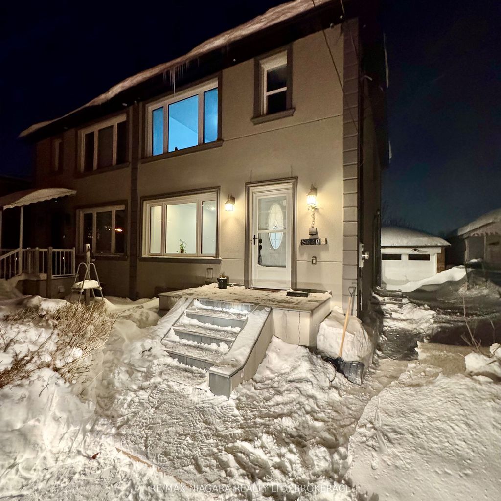 Photo of 844A Danforth Road, Toronto, ON M1K 1H5 (MLS # E12751818)