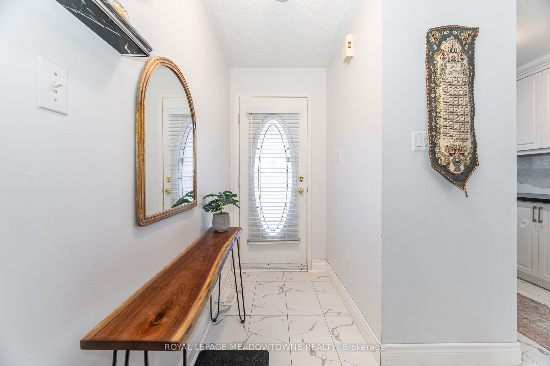 5865 Dalebrook Crescent 15B