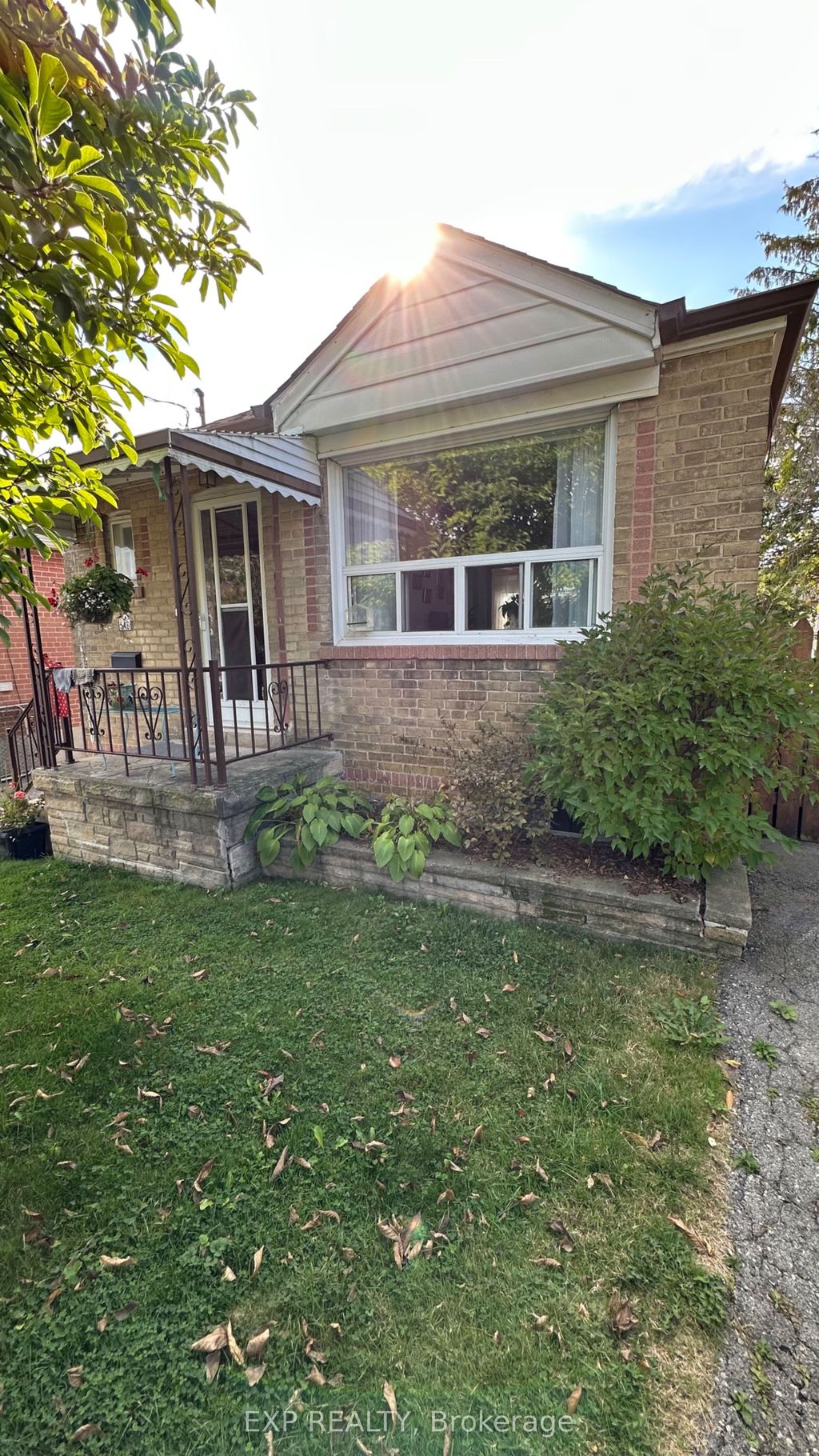 Photo of 546 Mc Roberts Avenue N, Toronto, ON M6E 4R6 (MLS # W12442782)