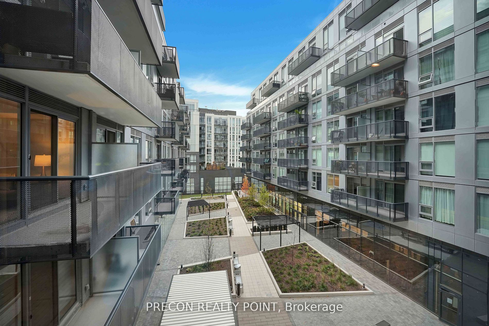2450 Old Bronte Road N 322