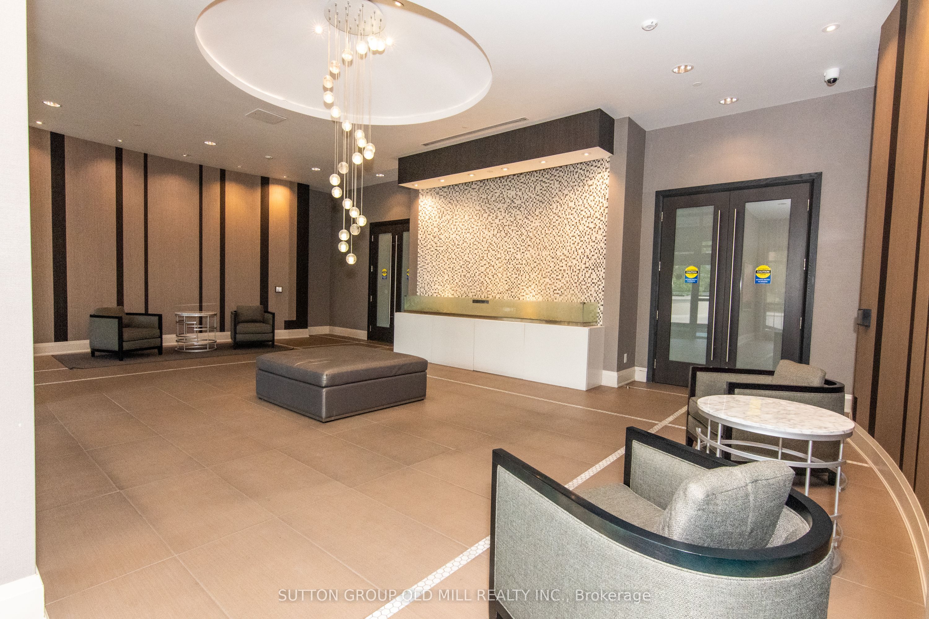 35 Fontenay Court 1207