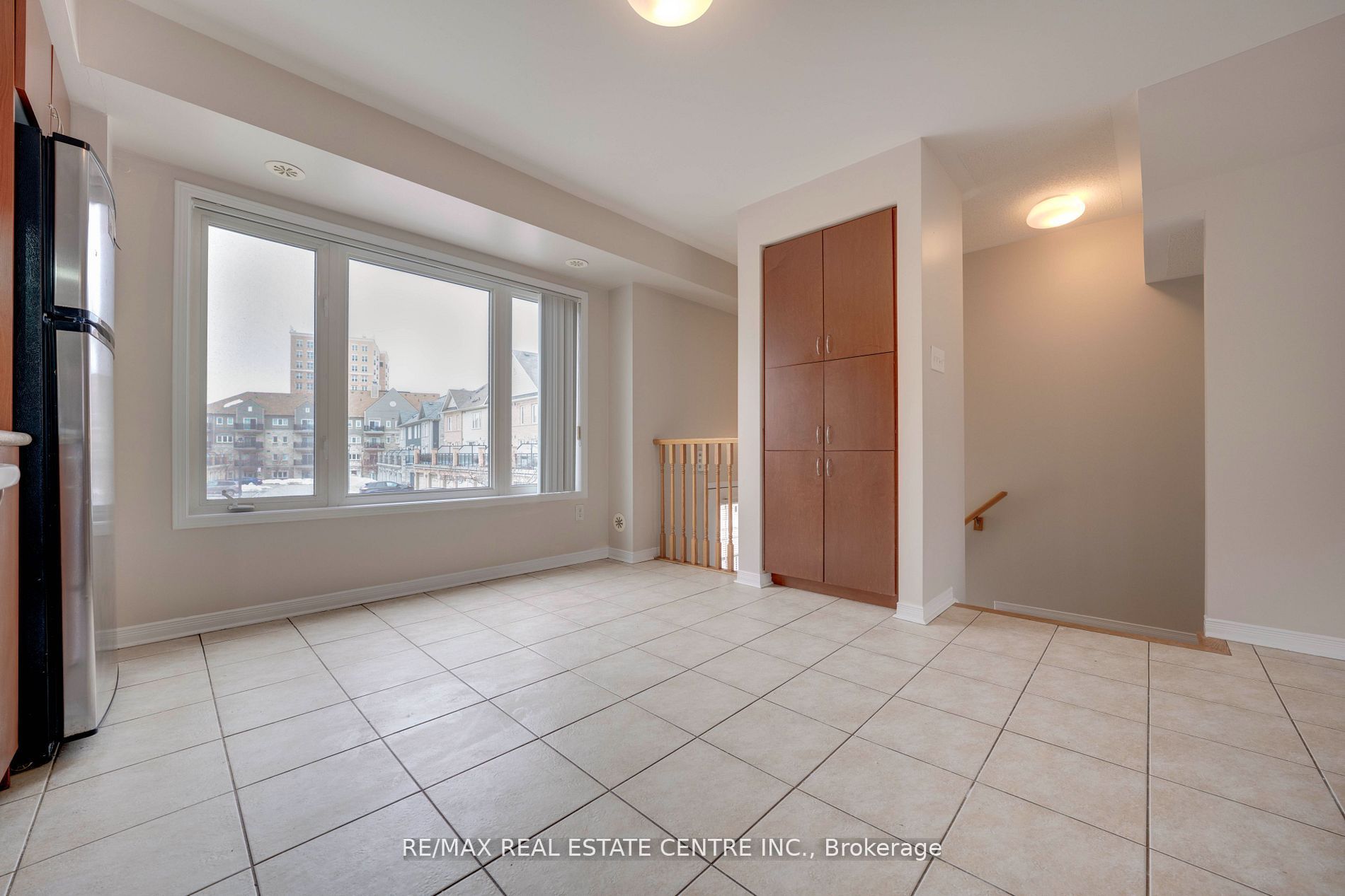 3050 Erin Centre Boulevard 7