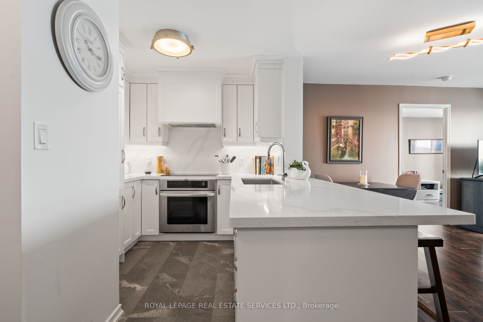 4879 Kimbermount Avenue 1205