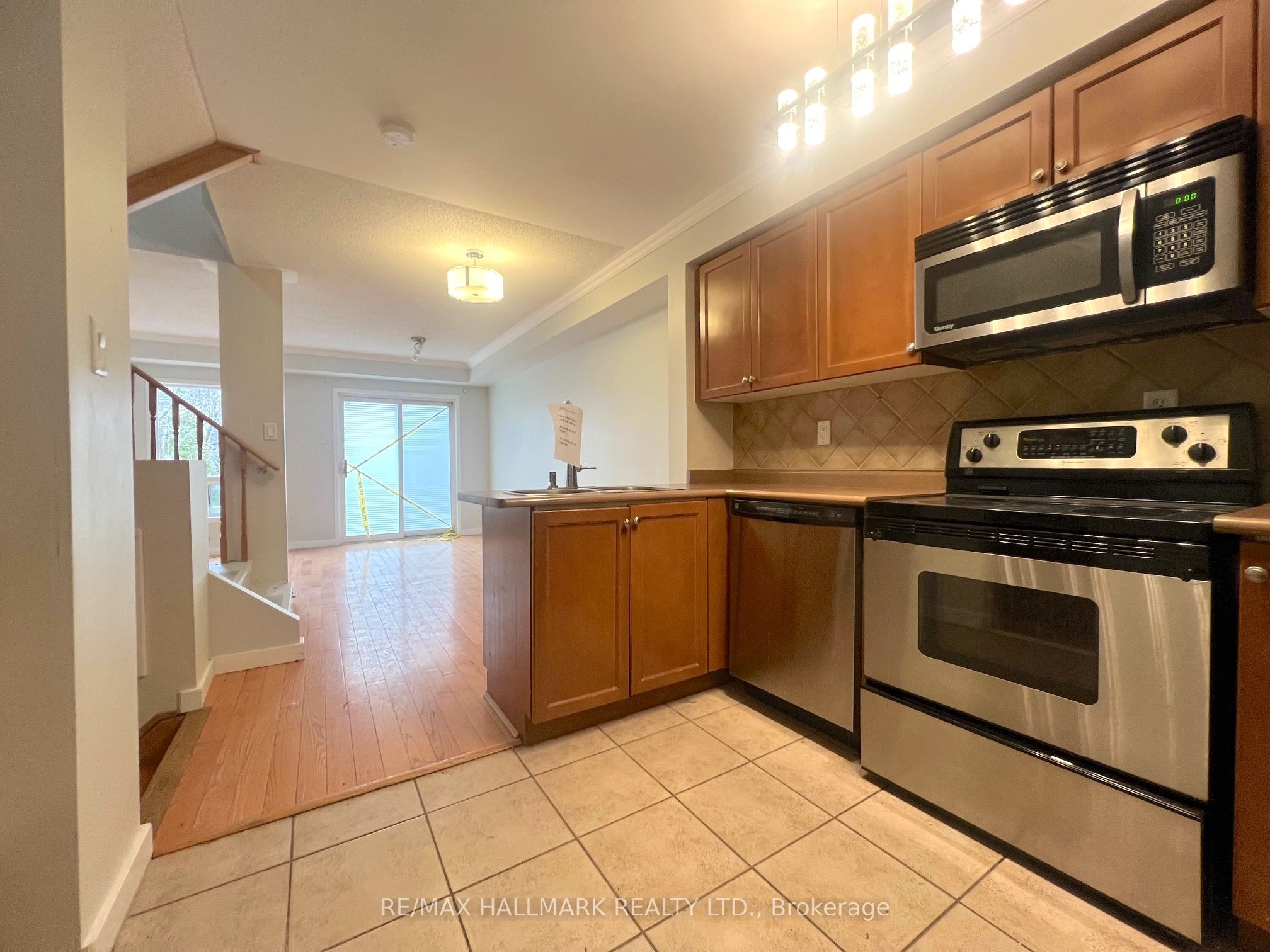 33 Lodgeway Drive