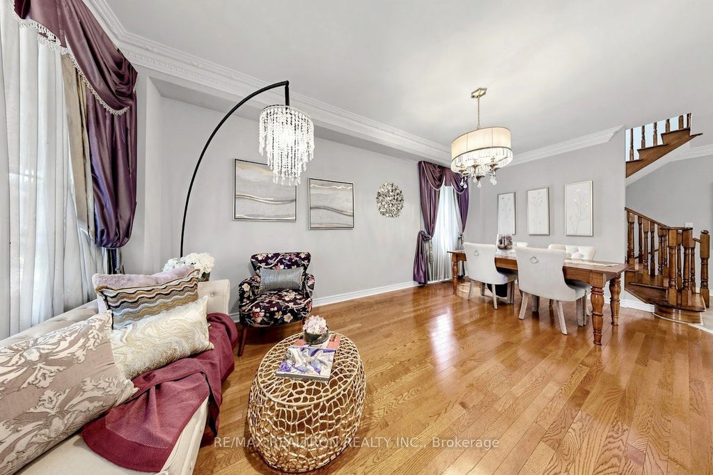 Photo of 52 Canelli Heights Court, Vaughan, ON L4J 8V5 (MLS # N13669678)