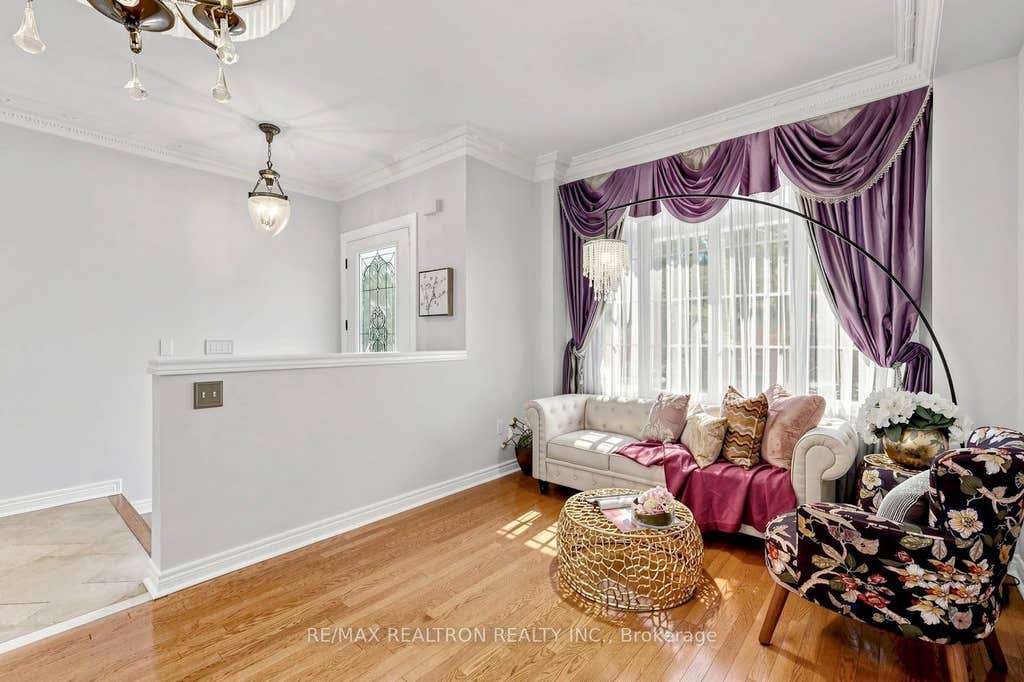 Photo of 52 Canelli Heights Court, Vaughan, ON L4J 8V5 (MLS # N13669678)