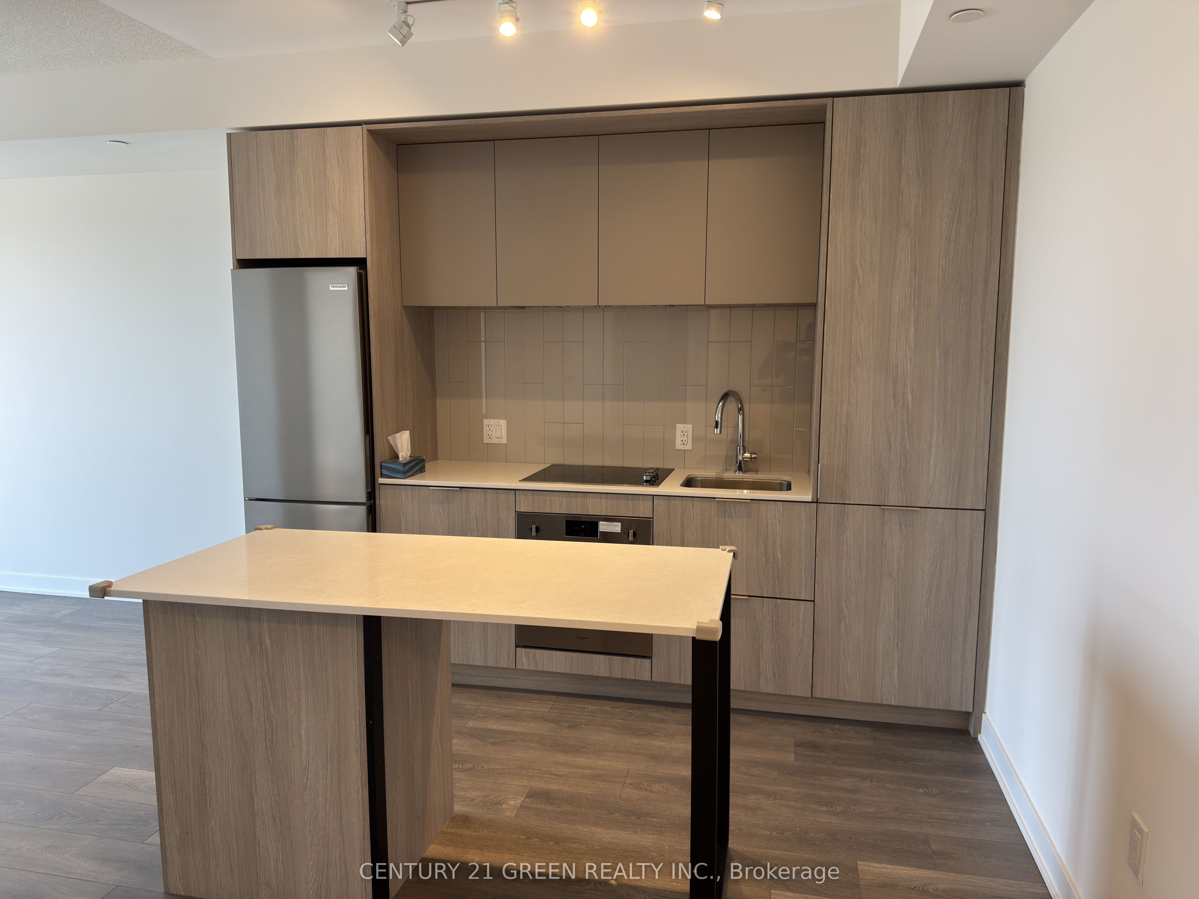 130 River Street 1601