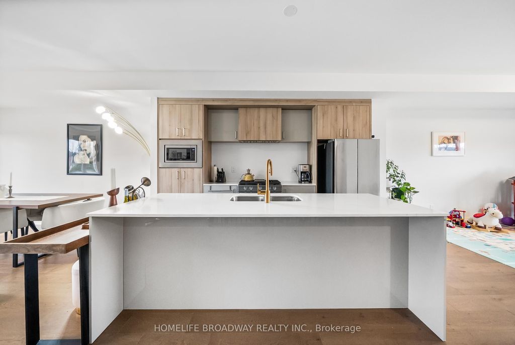 Photo of 37 Persica Street, Richmond Hill, ON L4E 2T3 (MLS # N12800530)