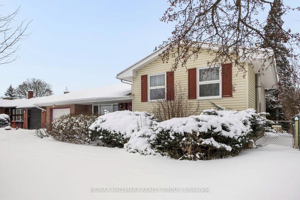 Photo of 2143 Hubbard Crescent, Beacon Hill North - South and Area, ON K1J 6L3 (MLS # X12632230)