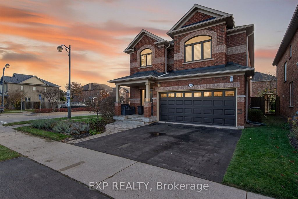 Photo of 5612 Blue Spruce Avenue, Burlington, ON L7L 7K2 (MLS # W12571826)
