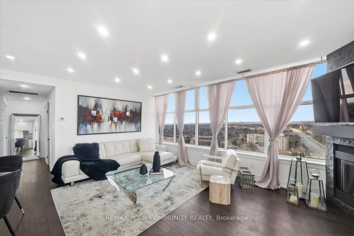 880 Dundas Street UpH 02