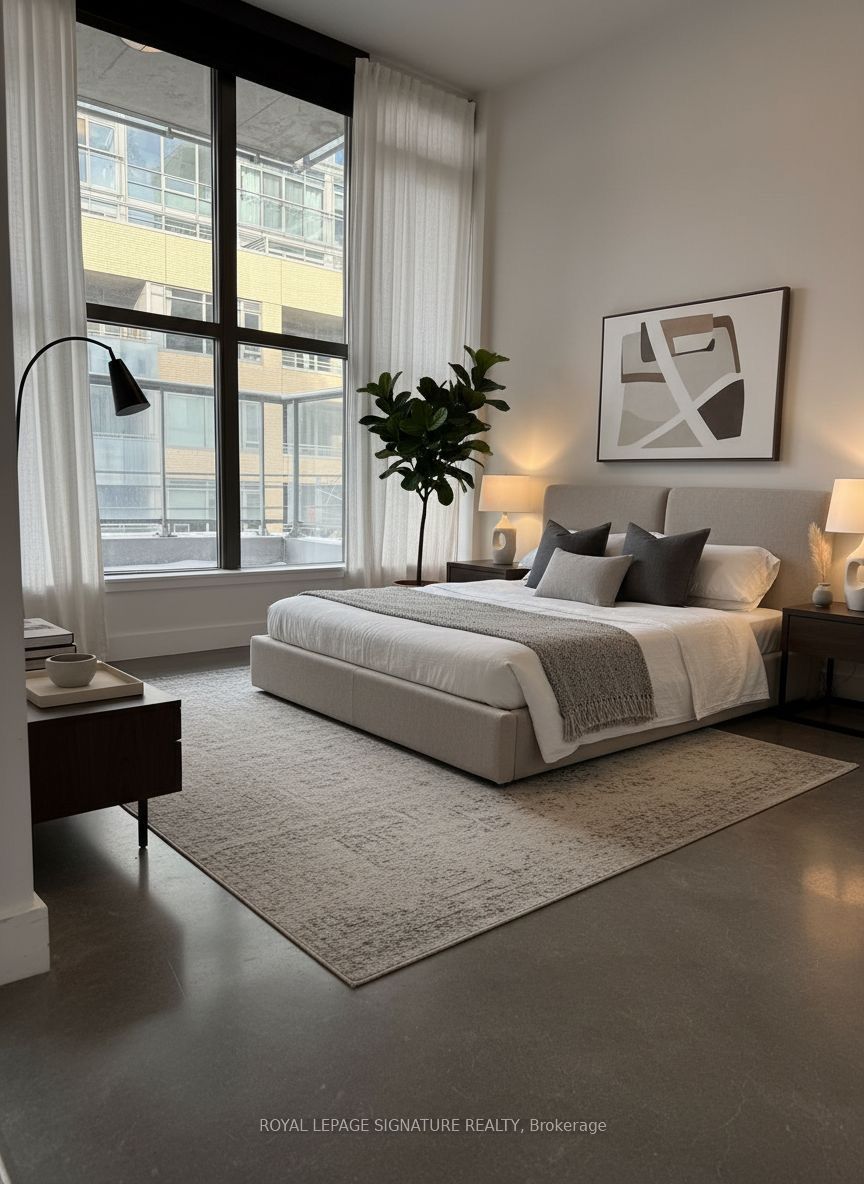 625 Queen Street E 211