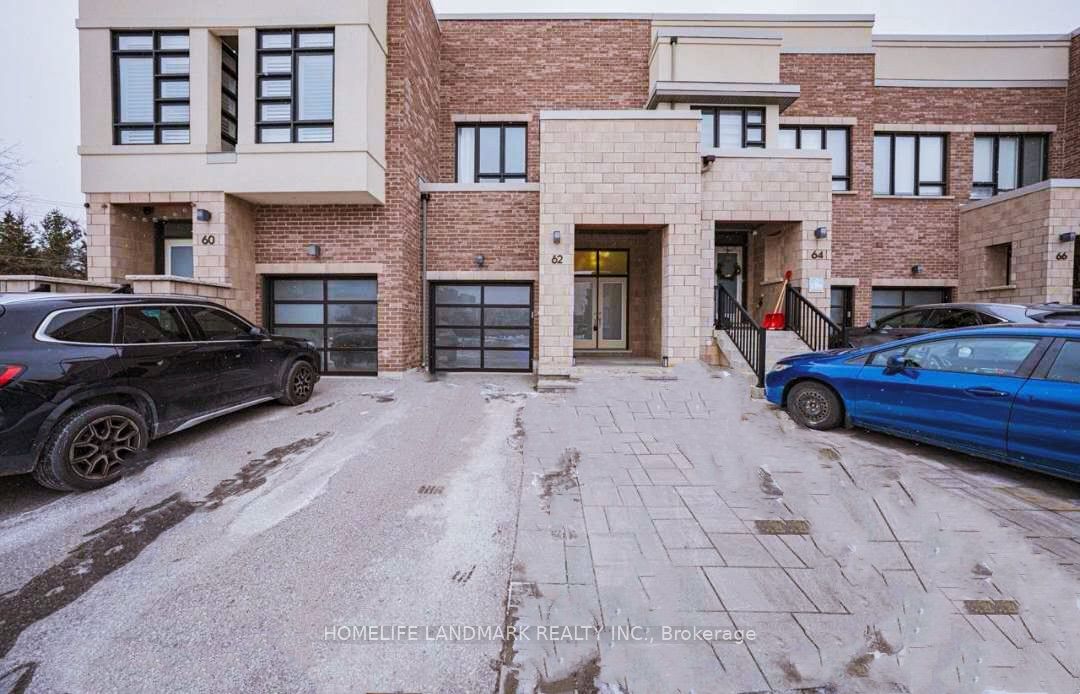62 Helliwell Crescent