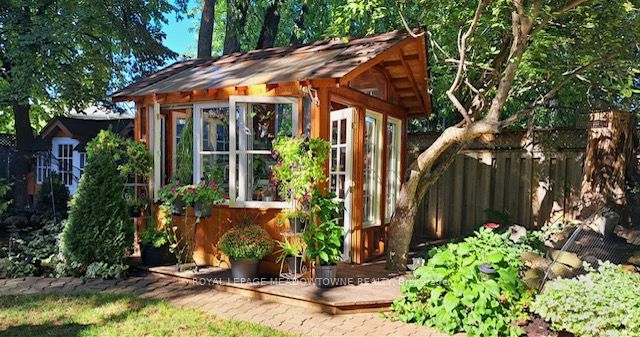 14 Moore Park Crescent